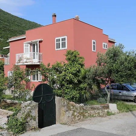 10136b * Trpanj
